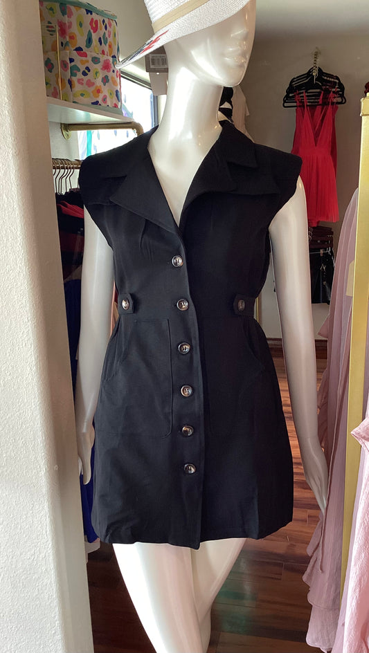 Strutting my stuff black